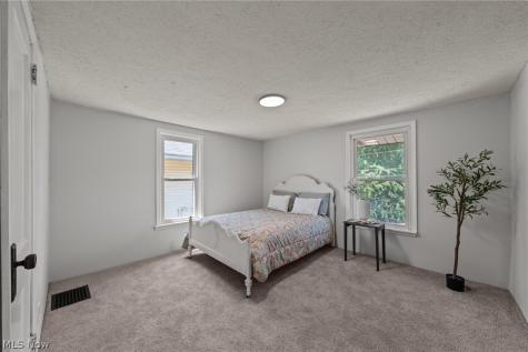 1628 May Place NE Canton OH 44705