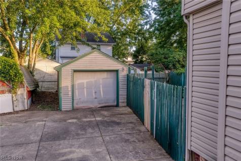 1628 May Place NE Canton OH 44705