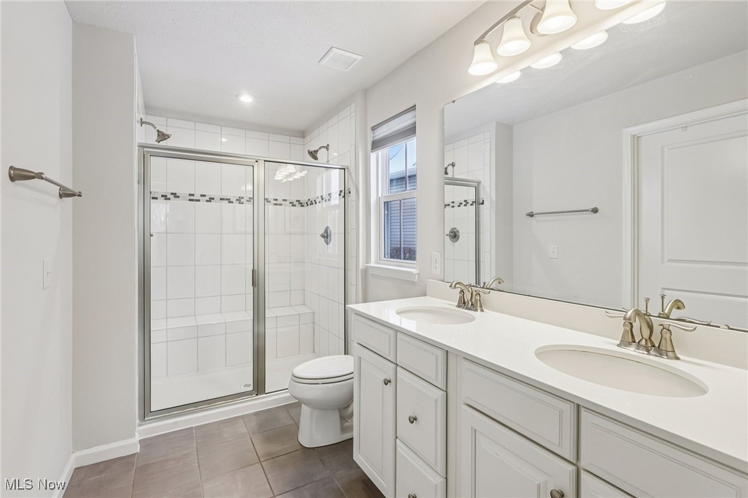 1951 E Woodland Drive Akron OH 44313