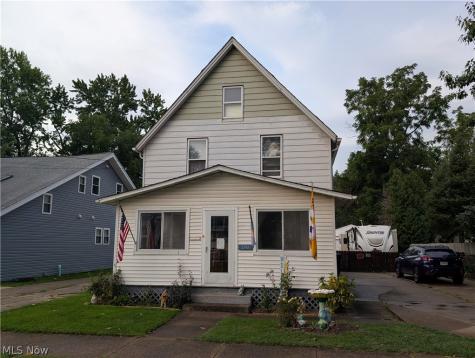 3748 Cress Road Cleveland OH 44111