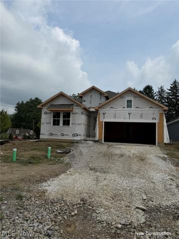 306 Delta Way Elyria OH 44035