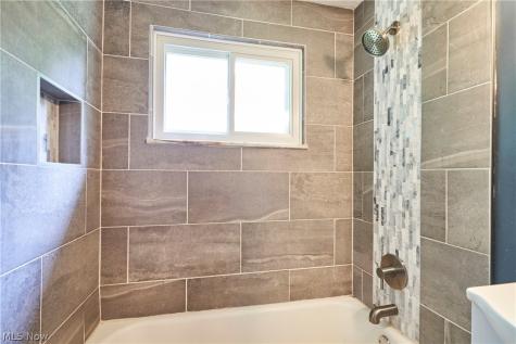 3917 Mill Street Richfield OH 44286