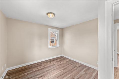 17904 Neff Road Cleveland OH 44119