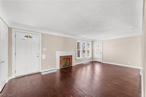 17904 Neff Road Cleveland OH 44119