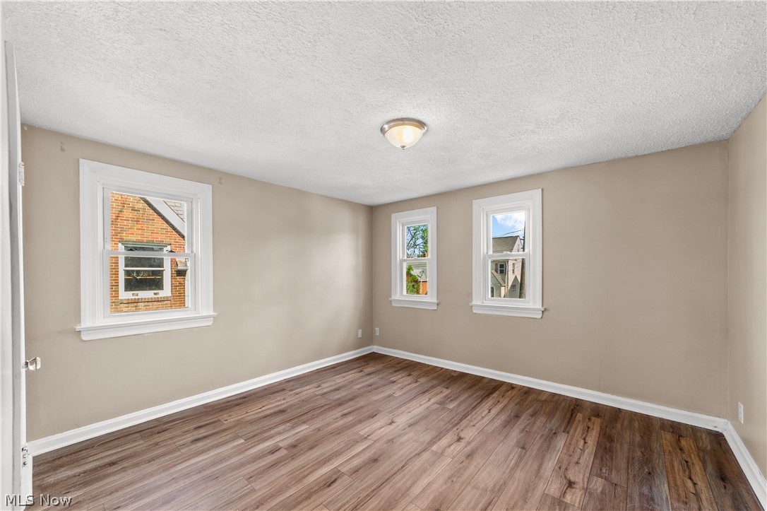 17904 Neff Road Cleveland OH 44119