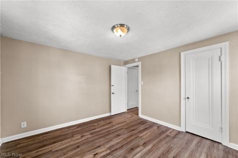 17904 Neff Road Cleveland OH 44119