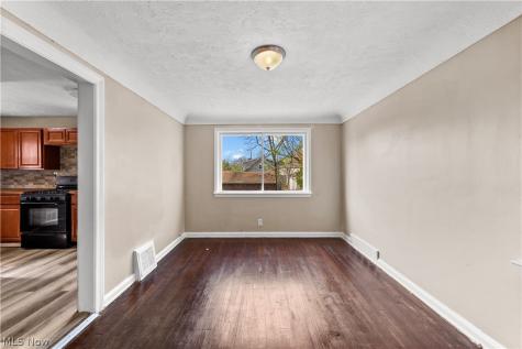 17904 Neff Road Cleveland OH 44119