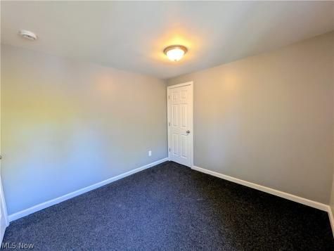 16712 Glenpark Avenue Cleveland OH 44128