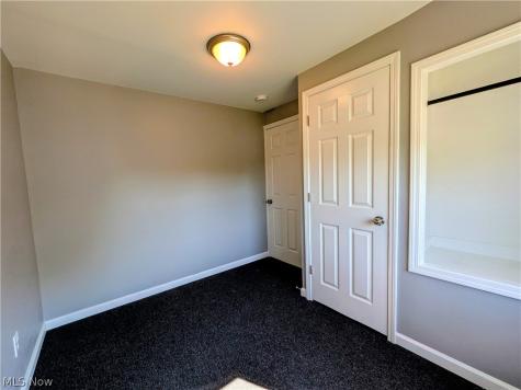 16712 Glenpark Avenue Cleveland OH 44128