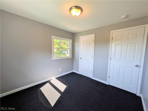 16712 Glenpark Avenue Cleveland OH 44128