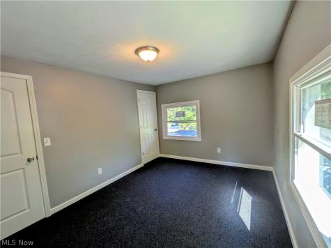 16712 Glenpark Avenue Cleveland OH 44128