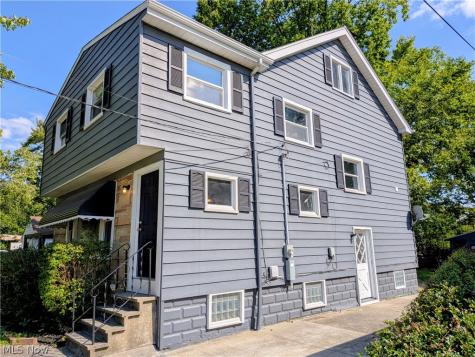 16712 Glenpark Avenue Cleveland OH 44128