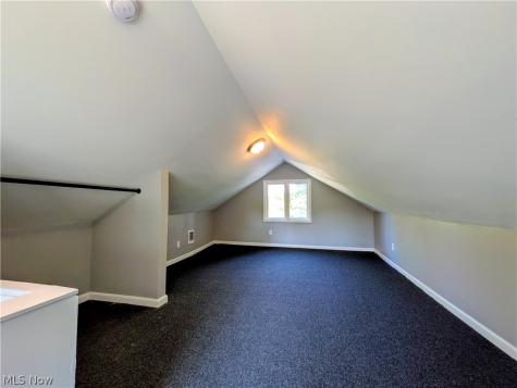 16712 Glenpark Avenue Cleveland OH 44128