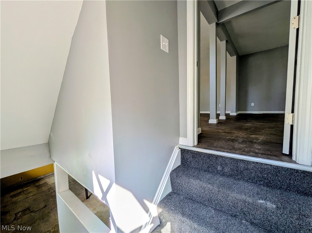 16712 Glenpark Avenue Cleveland OH 44128