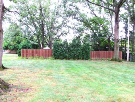 4805 Maple Hill Drive Seven Hills OH 44131