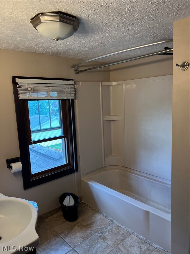 437 SW Bodmer Avenue Strasburg OH 44663