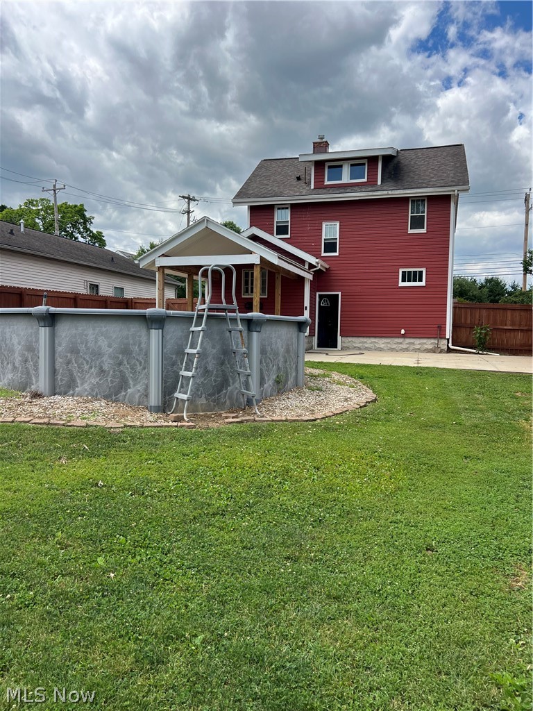 437 SW Bodmer Avenue Strasburg OH 44663