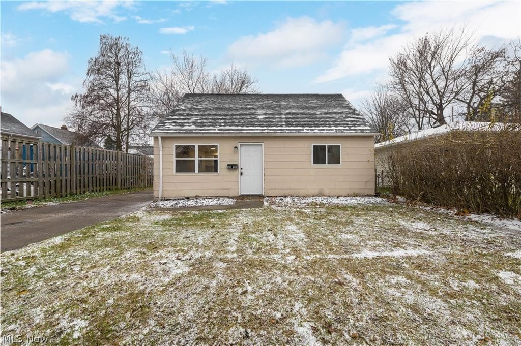 3890 E 143rd Street Cleveland OH 44128