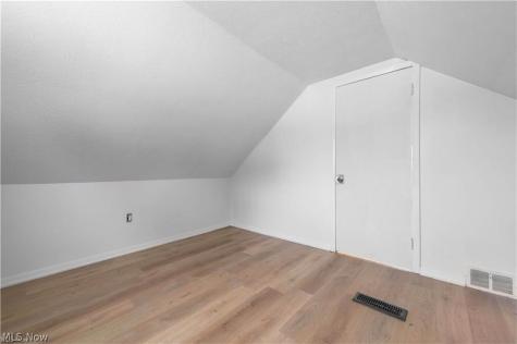 3890 E 143rd Street Cleveland OH 44128