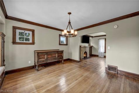 6193 N Canterbury Road Parma OH 44129