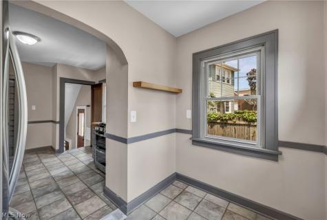 6193 N Canterbury Road Parma OH 44129
