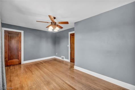 6193 N Canterbury Road Parma OH 44129