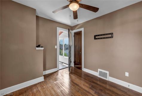 6193 N Canterbury Road Parma OH 44129