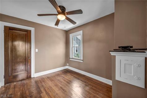 6193 N Canterbury Road Parma OH 44129