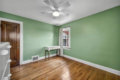 6193 N Canterbury Road Parma OH 44129