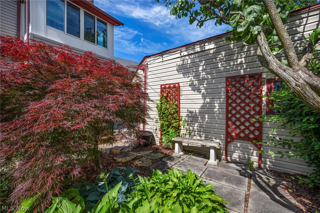 6193 N Canterbury Road Parma OH 44129