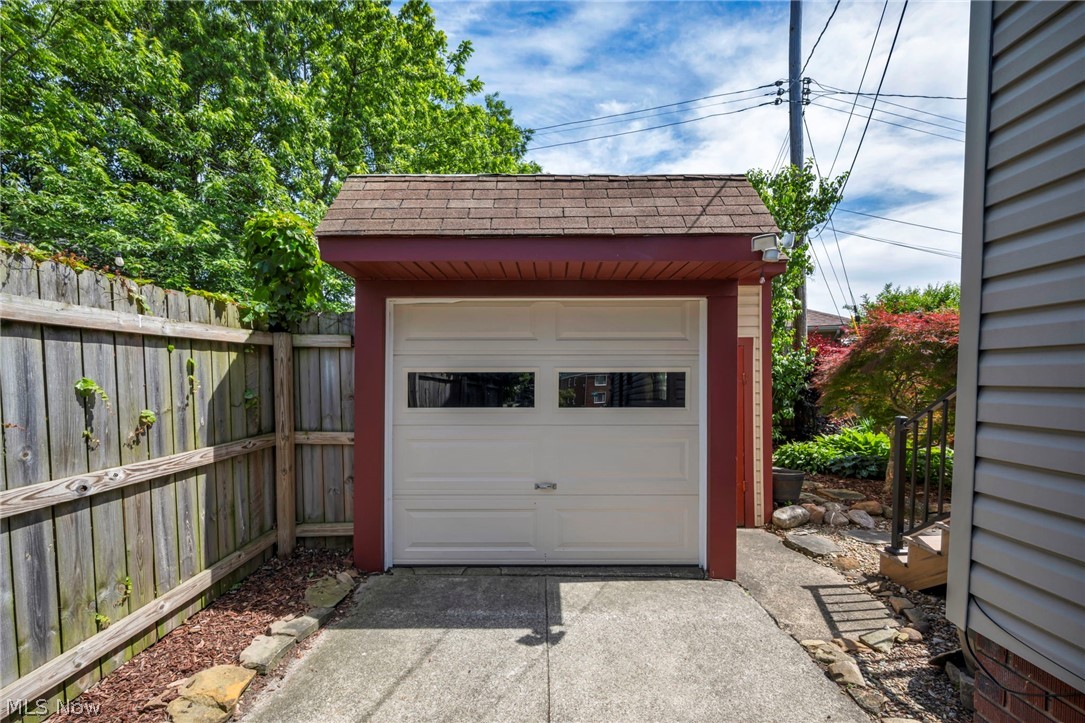 6193 N Canterbury Road Parma OH 44129