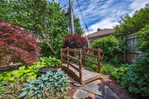 6193 N Canterbury Road Parma OH 44129