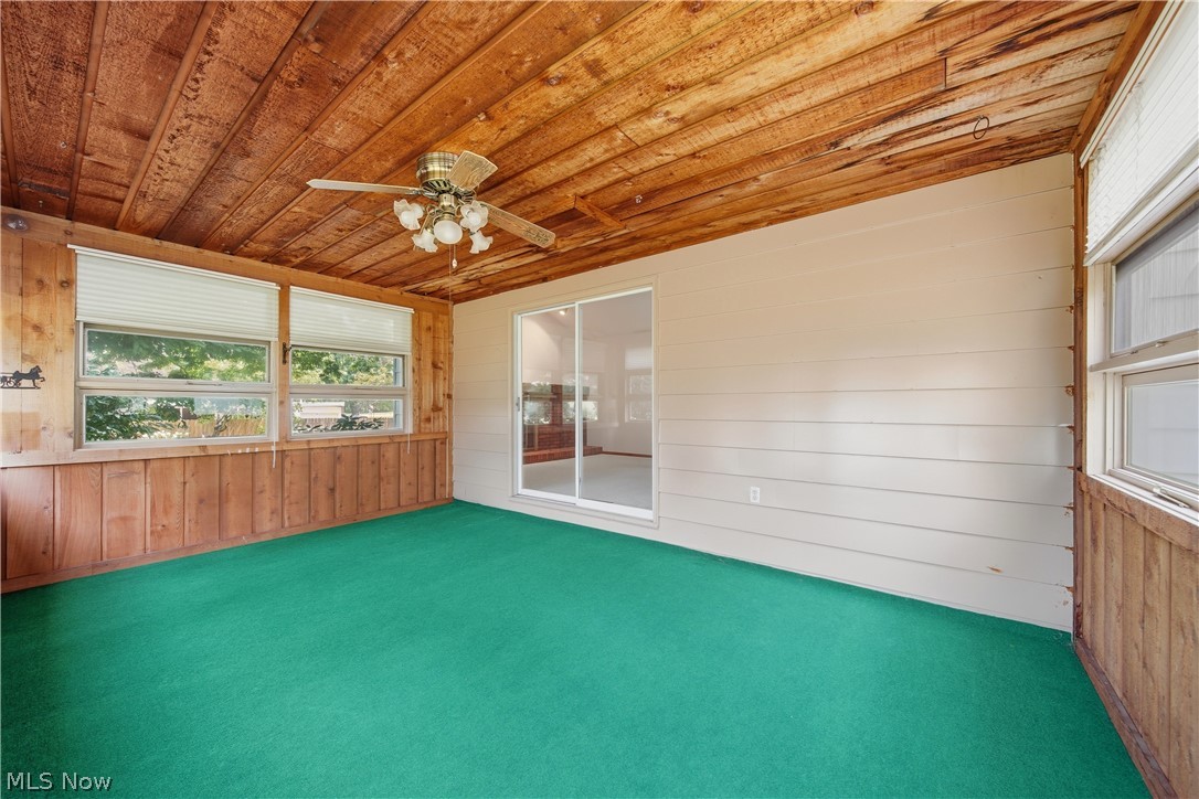 135 Seneca Trail SW Hartville OH 44632