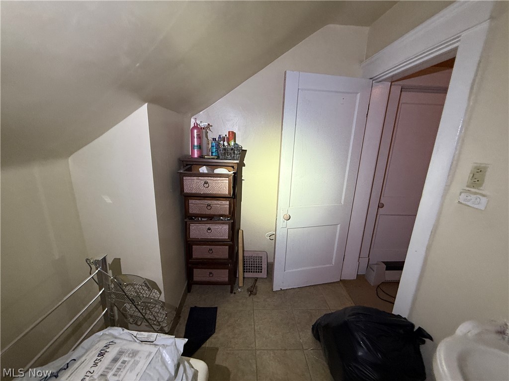 4107 E 146th Street Cleveland OH 44128