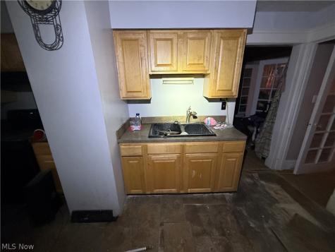 4107 E 146th Street Cleveland OH 44128