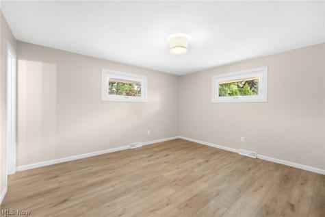 6145 Winchester Drive Seven Hills OH 44131