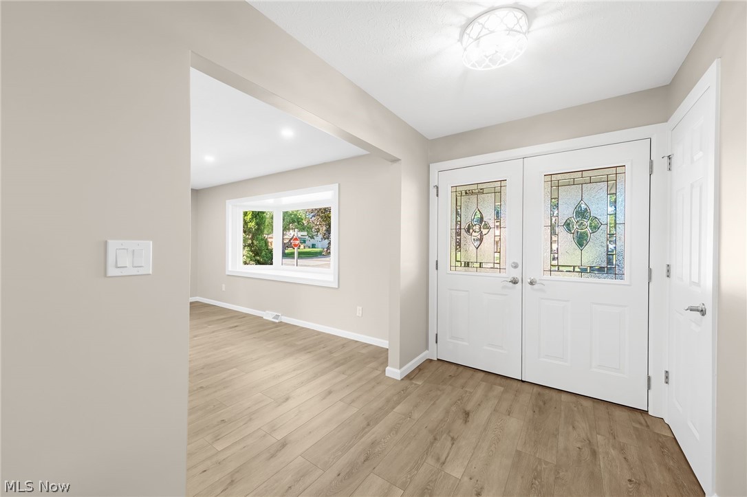 6145 Winchester Drive Seven Hills OH 44131