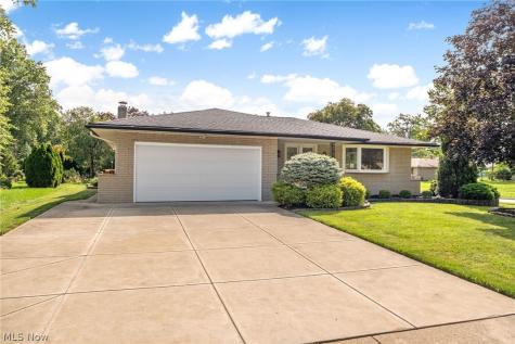 6145 Winchester Drive Seven Hills OH 44131