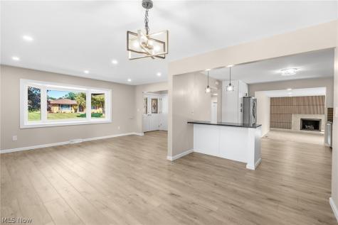 6145 Winchester Drive Seven Hills OH 44131