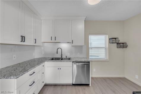 3212 Montclair Avenue Cleveland OH 44109