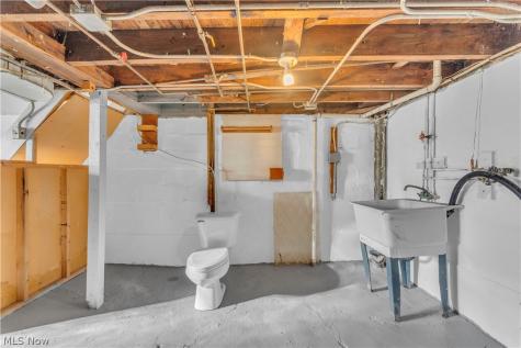 3212 Montclair Avenue Cleveland OH 44109