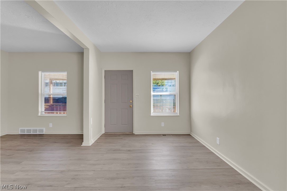 3212 Montclair Avenue Cleveland OH 44109