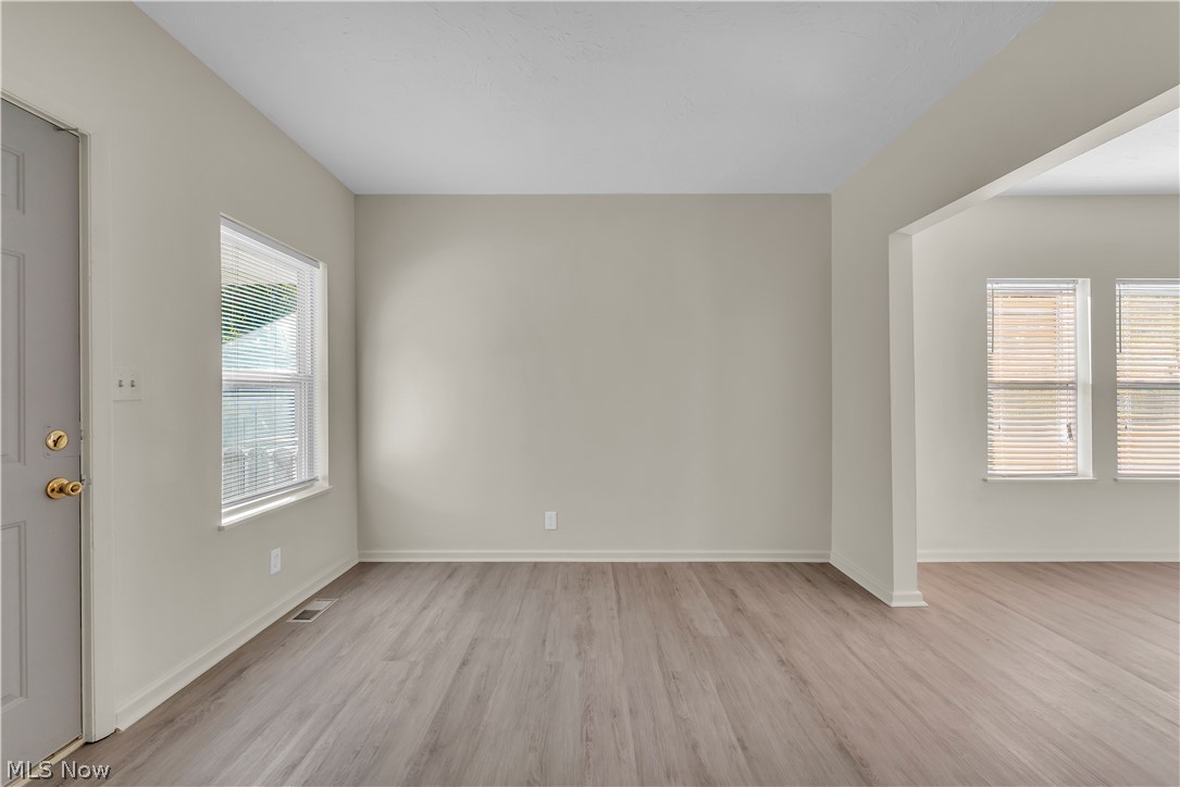 3212 Montclair Avenue Cleveland OH 44109