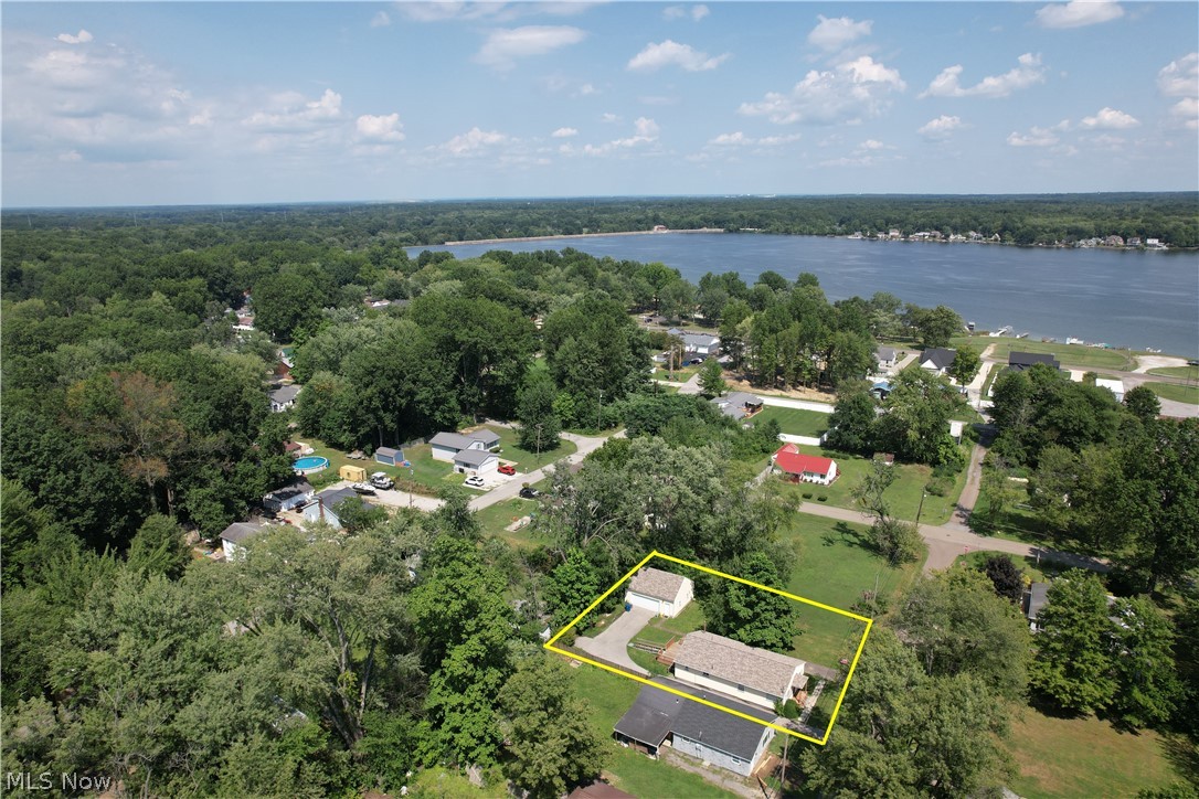 17448 Laurel Avenue Lake Milton OH 44429