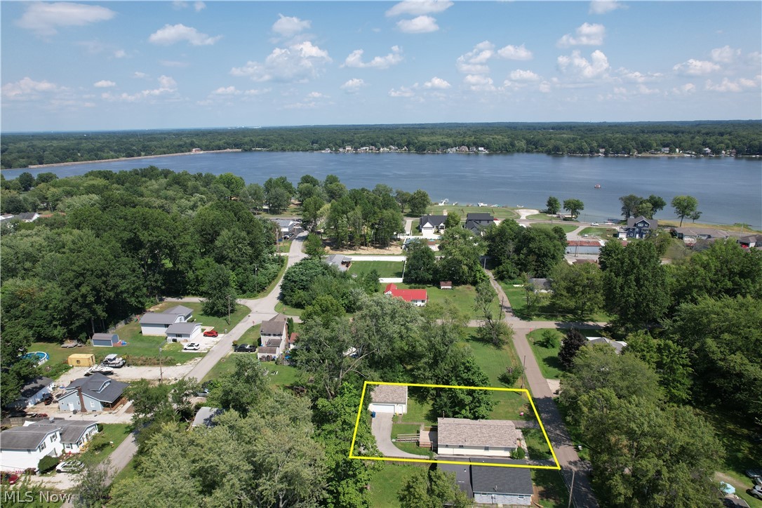 17448 Laurel Avenue Lake Milton OH 44429