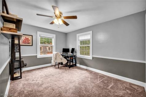 437 Indianola Road Youngstown OH 44512