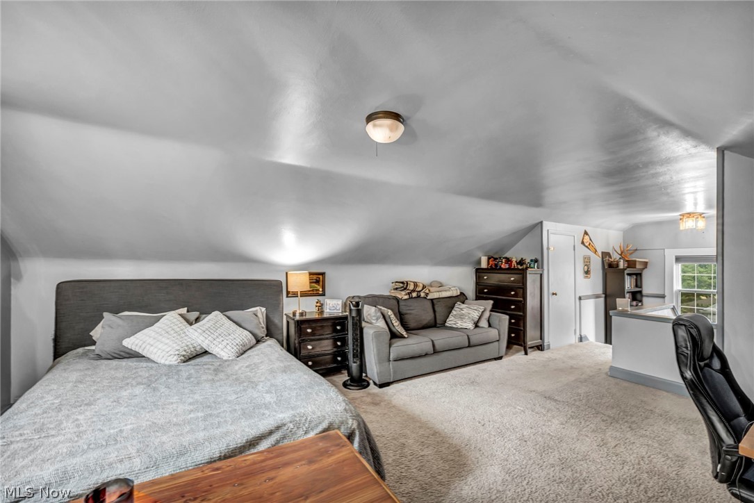 437 Indianola Road Youngstown OH 44512