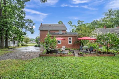 437 Indianola Road Youngstown OH 44512