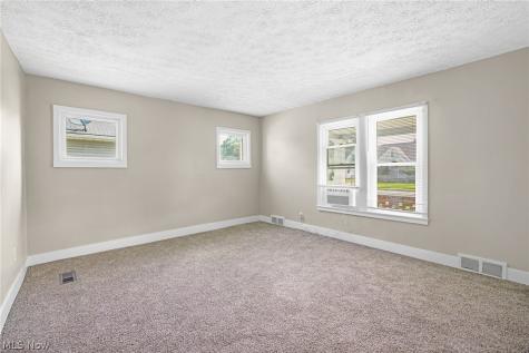 640 Seiberling Street Akron OH 44306
