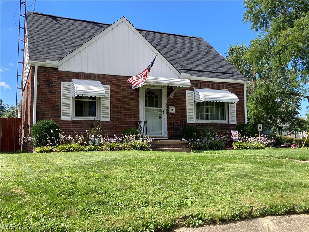 2833 Daleford Avenue NE Canton OH 44705